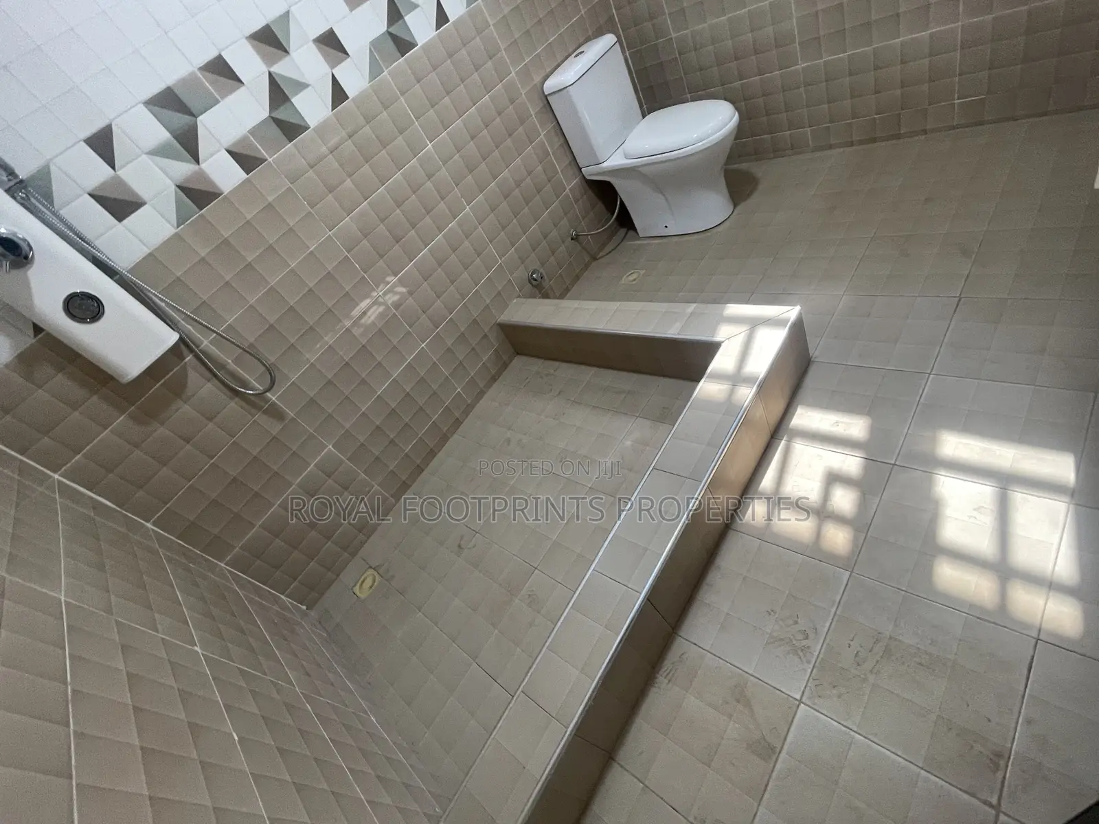 4bdrm House in Royal Footprints, Oyibi for sale