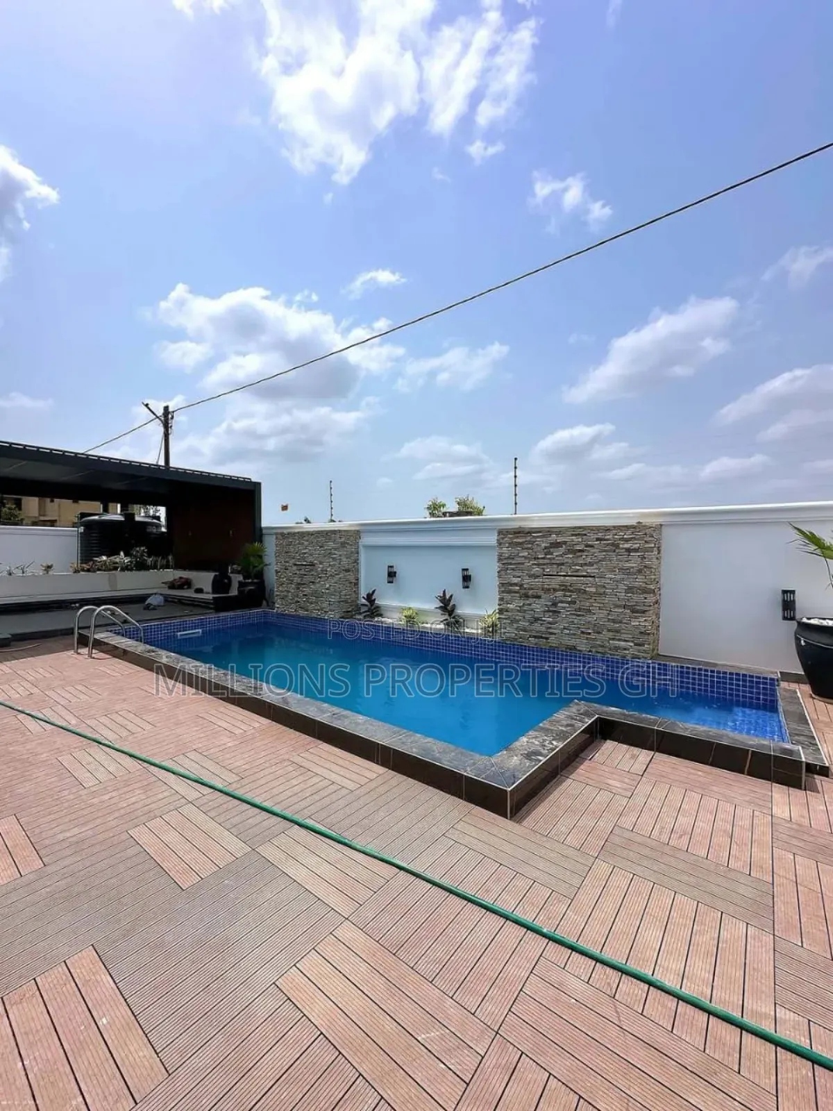 Furnished 6bdrm House in Millions Properties, Accra Metropolitan