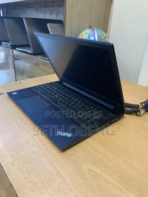 Laptop Lenovo ThinkPad E580 8GB Intel Core i3 SSHD (Hybrid) 256GB