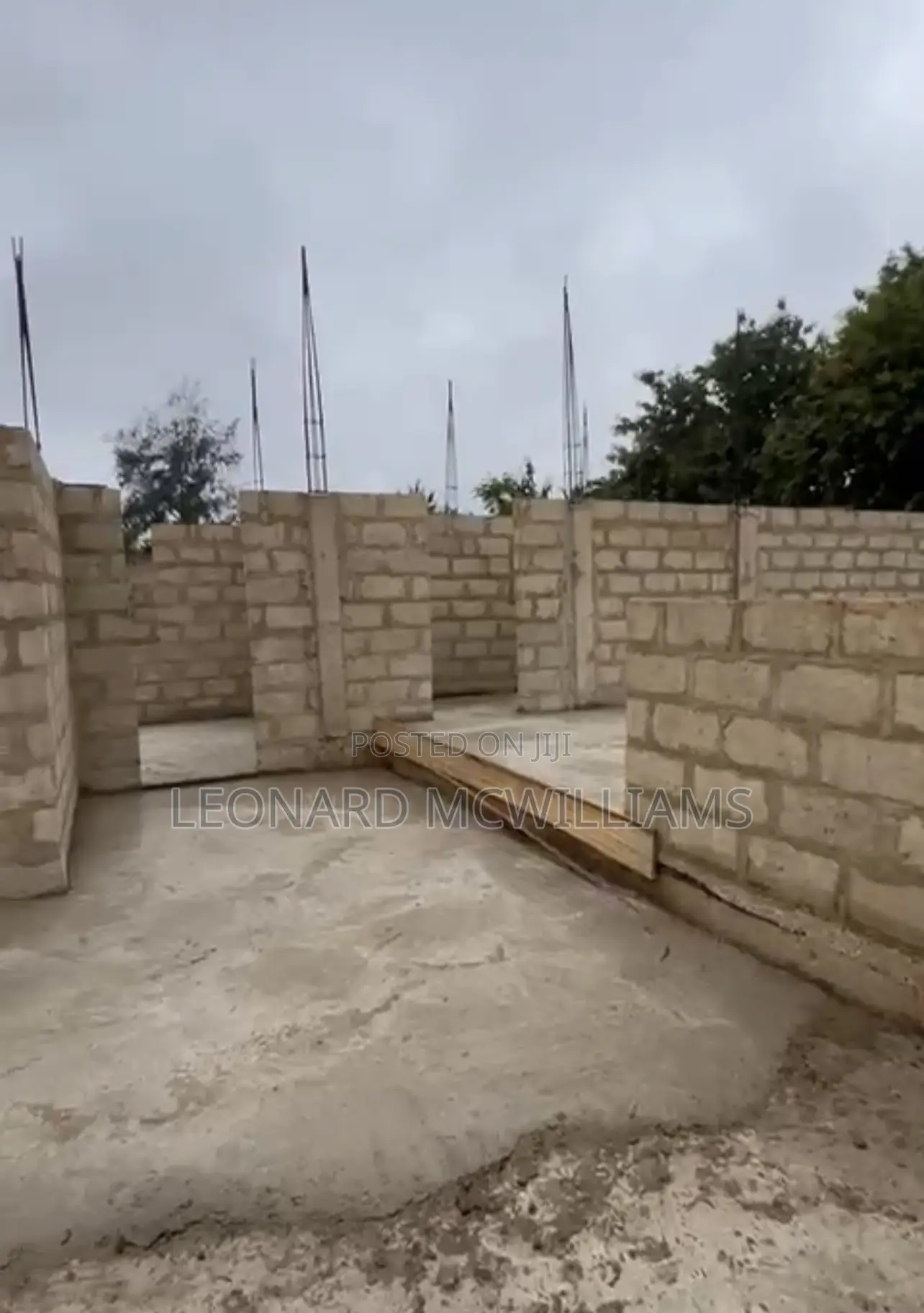 7bdrm House in Santasi, Kumasi Metropolitan for sale