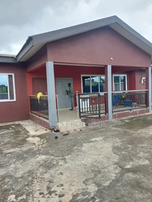 4bdrm House in Millions Properties, Kumasi Metropolitan for sale