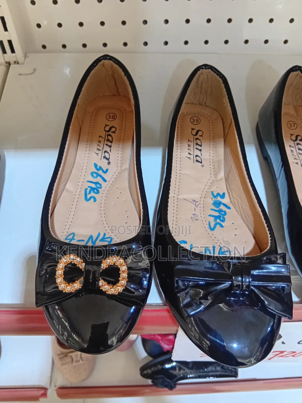 Ladies Flat Shoes