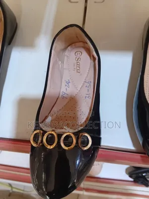 Ladies Flat Shoes
