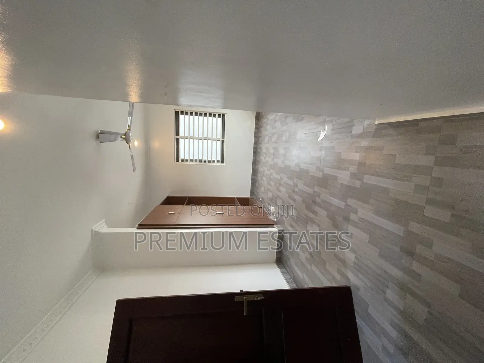 3bdrm Apartment in East Legon for rent