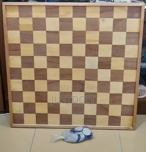 Draft (Dame) Board Game