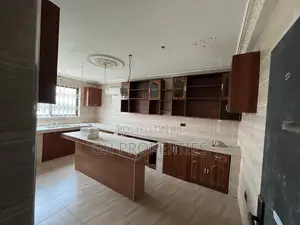 7bdrm Apartment in Trade Konkoli, Kumasi Metropolitan for sale