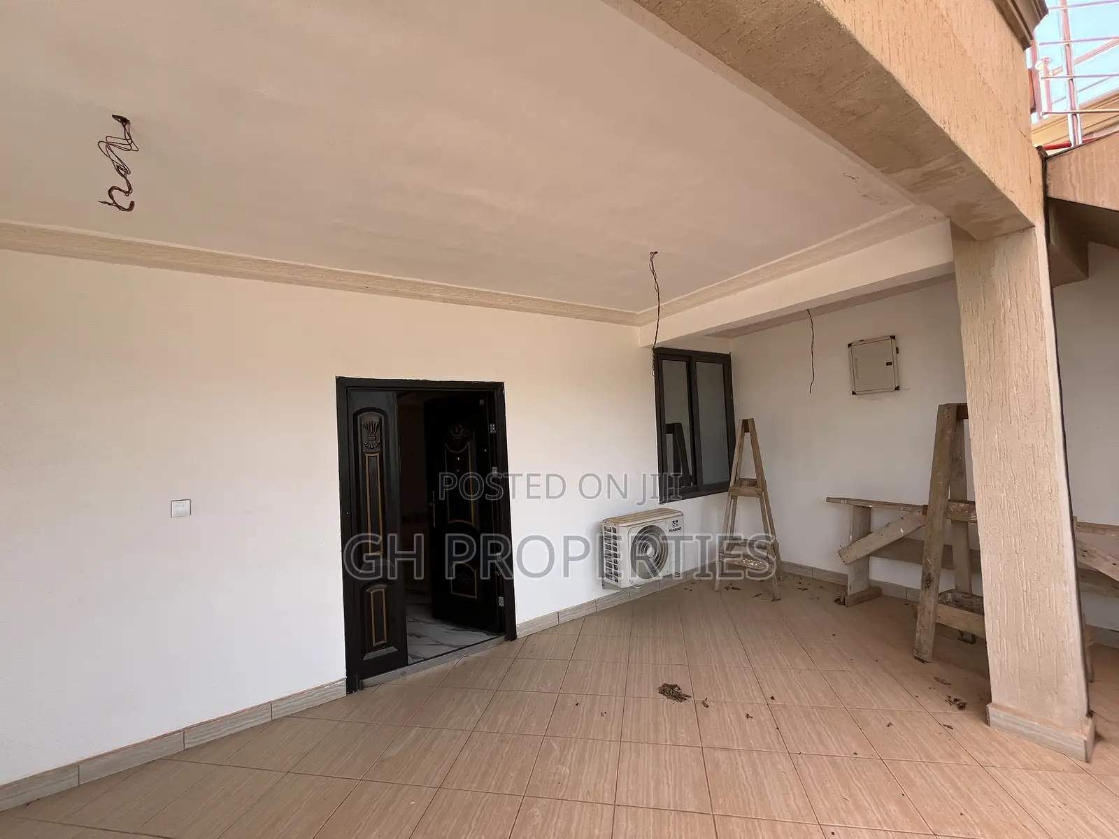 7bdrm Apartment in Trade Konkoli, Kumasi Metropolitan for sale