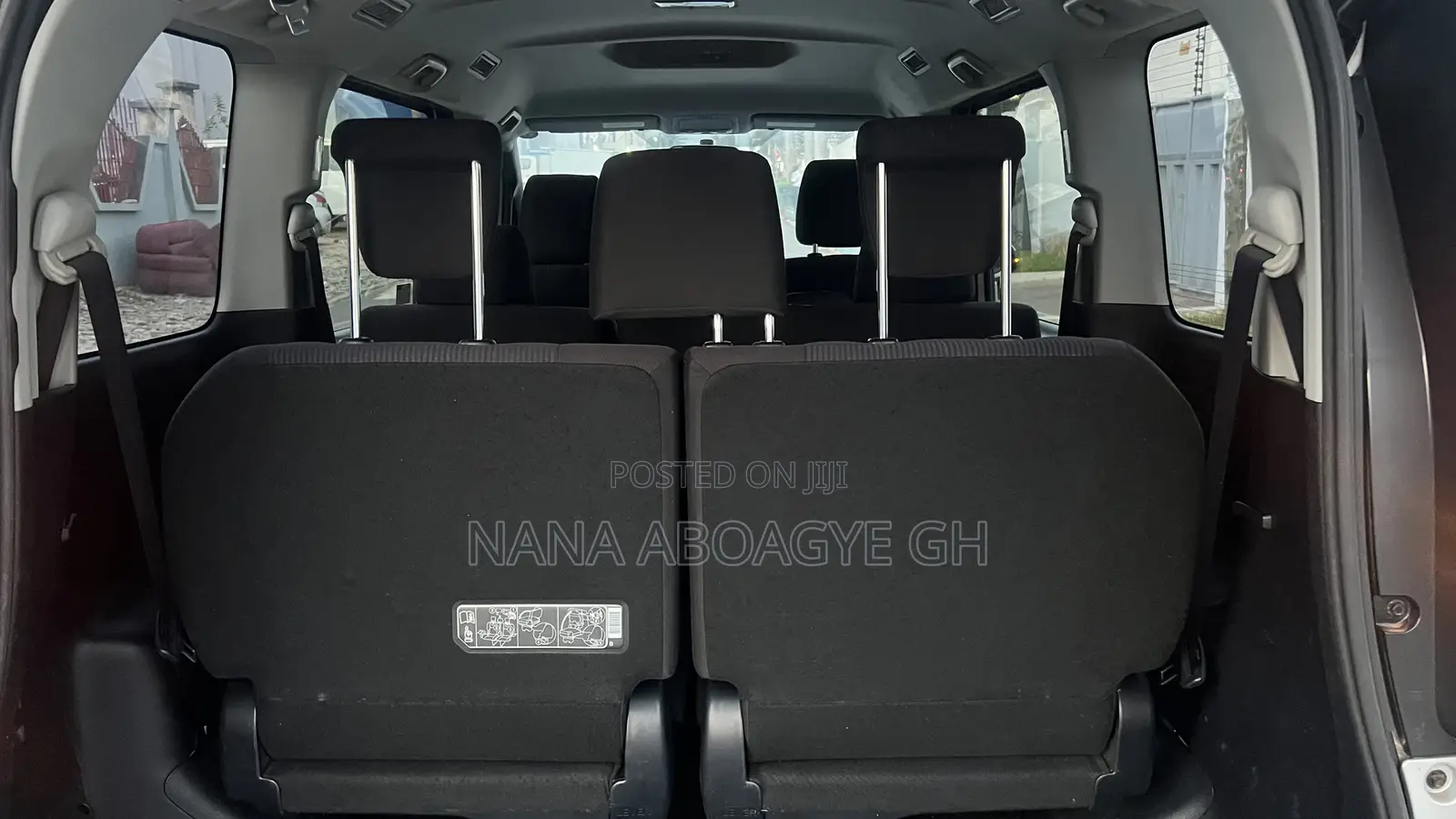 Toyota Voxy 2015 Silver