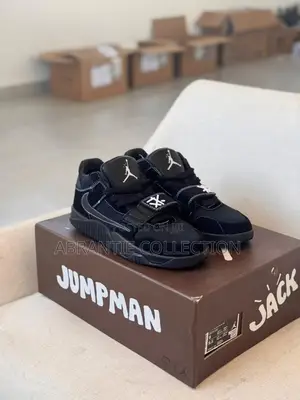 Travis Scott X Jordan Jumpman Black Available