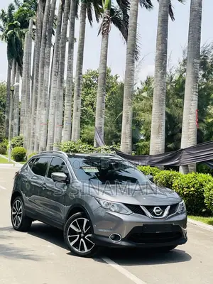 Nissan Qashqai 2015 Gray
