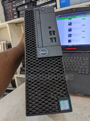 Desktop Computer Dell OptiPlex 3050 8GB Intel Core i5 HDD 500GB