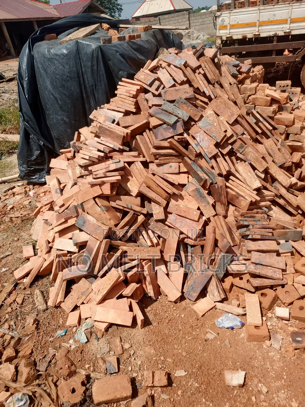 Eco Friendly Clay Burnt Bricks Tiles