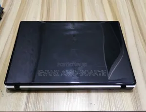 Laptop Clevo W370 4GB Intel Core 2 Duo HDD 1T