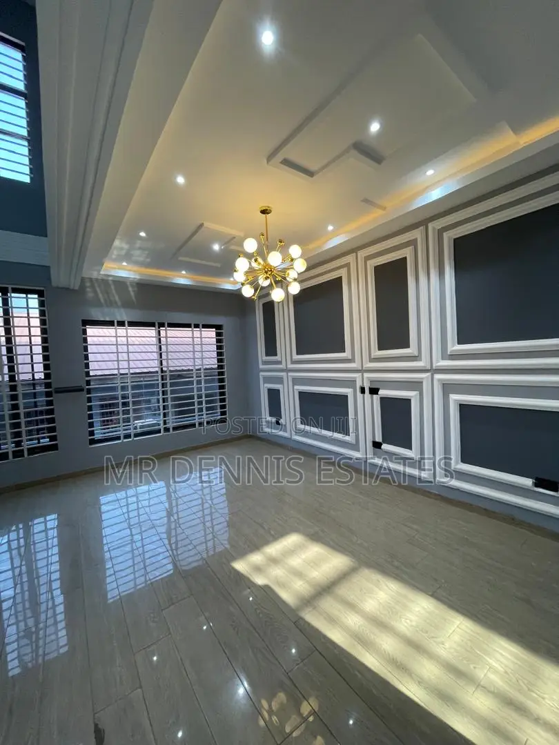 4bdrm Apartment in Mr Dennis Estates, West Hills Mall Area for rent