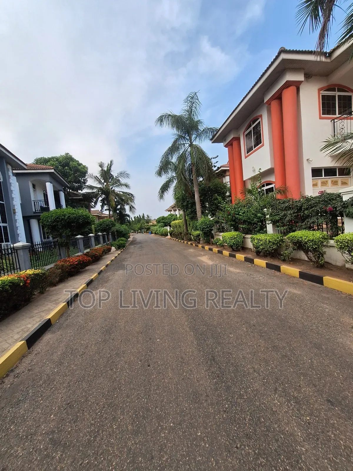 4bdrm Villa in Adjiriganor for rent