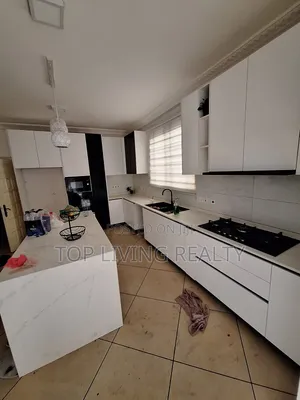 4bdrm Villa in Adjiriganor for rent