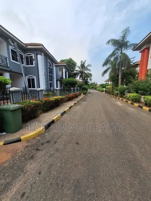 4bdrm Villa in Adjiriganor for rent