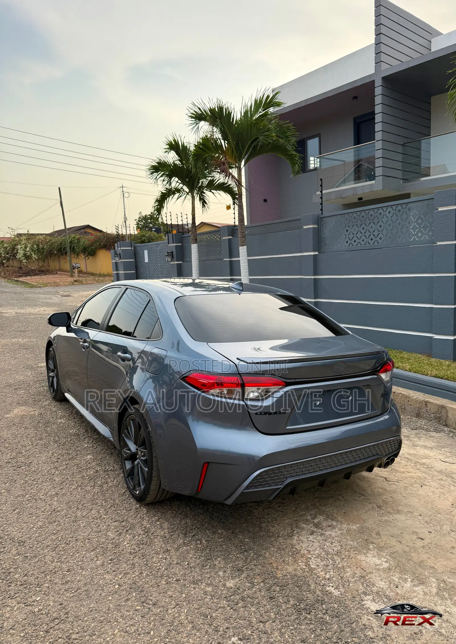 Toyota Corolla SE 2024 Blue