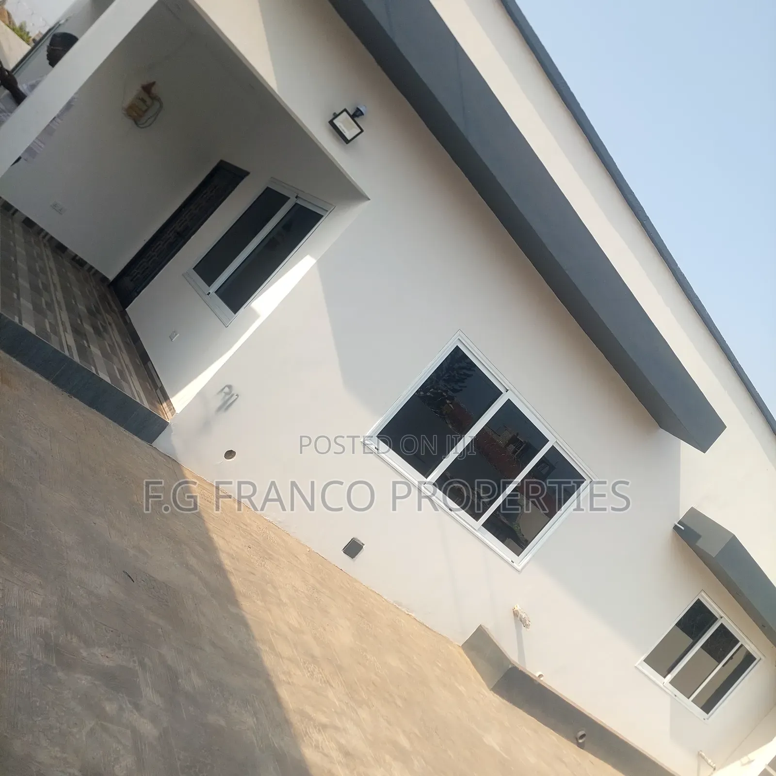 3bdrm House in Kg Franco Properties, Spintex for sale
