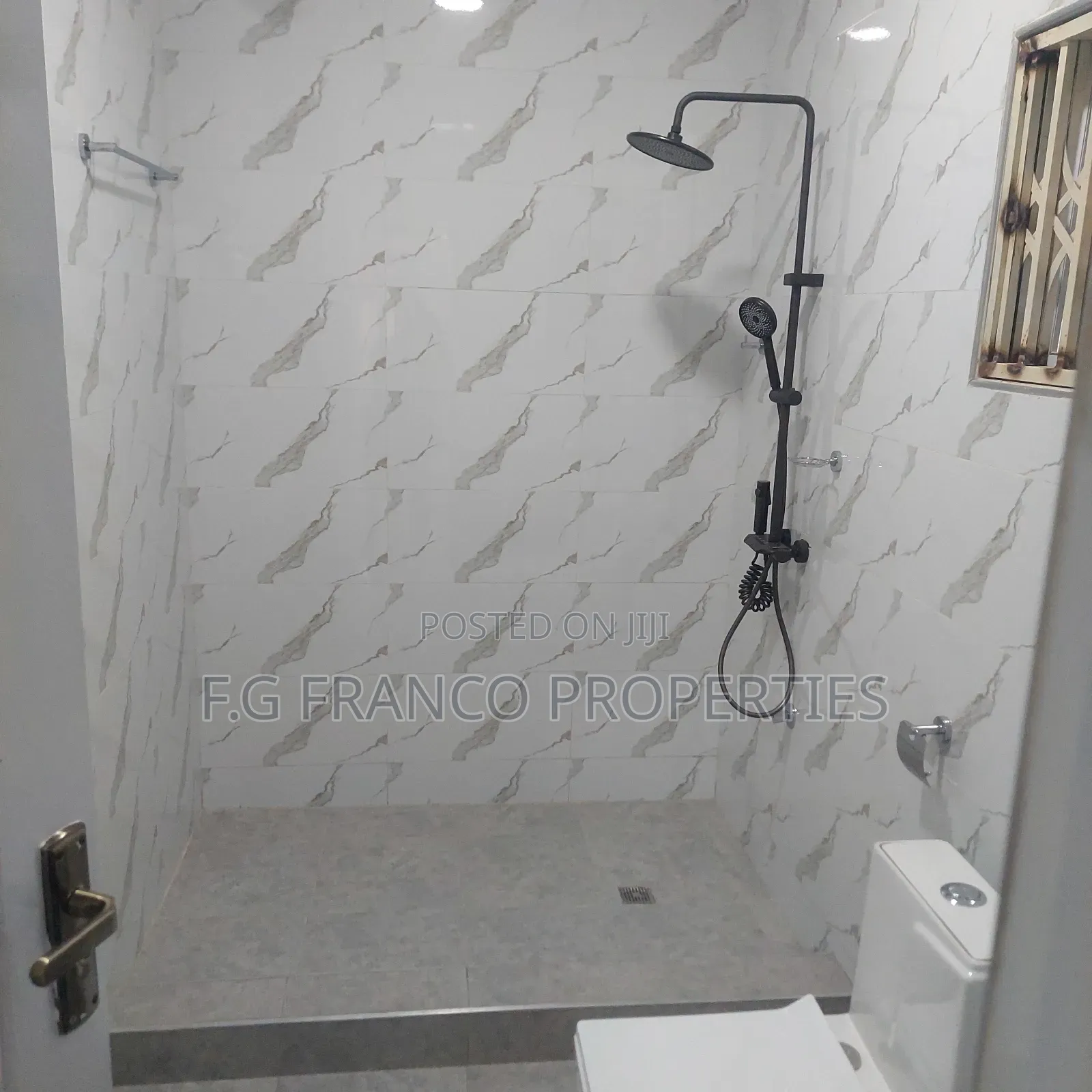 3bdrm House in Kg Franco Properties, Spintex for sale