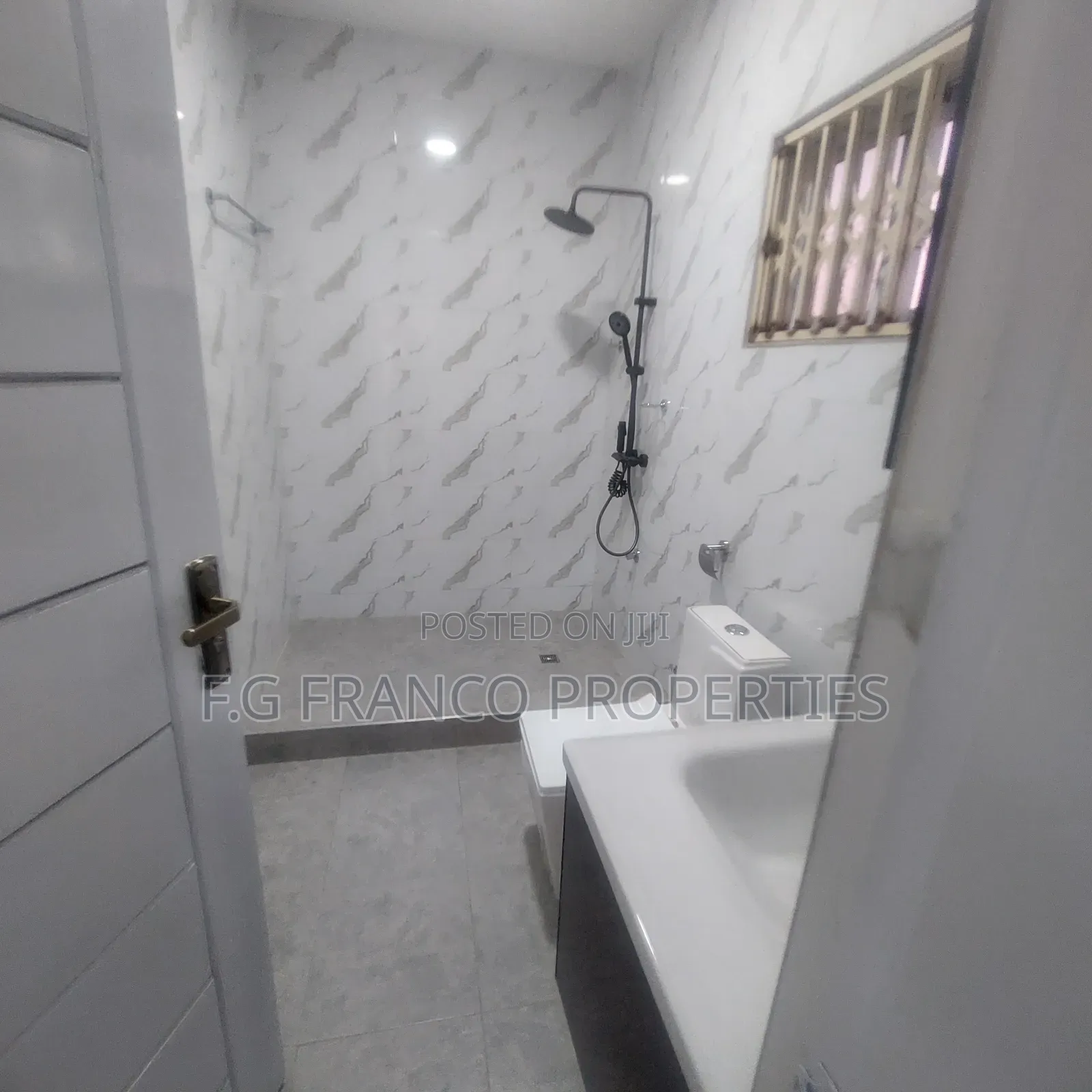 3bdrm House in Kg Franco Properties, Spintex for sale