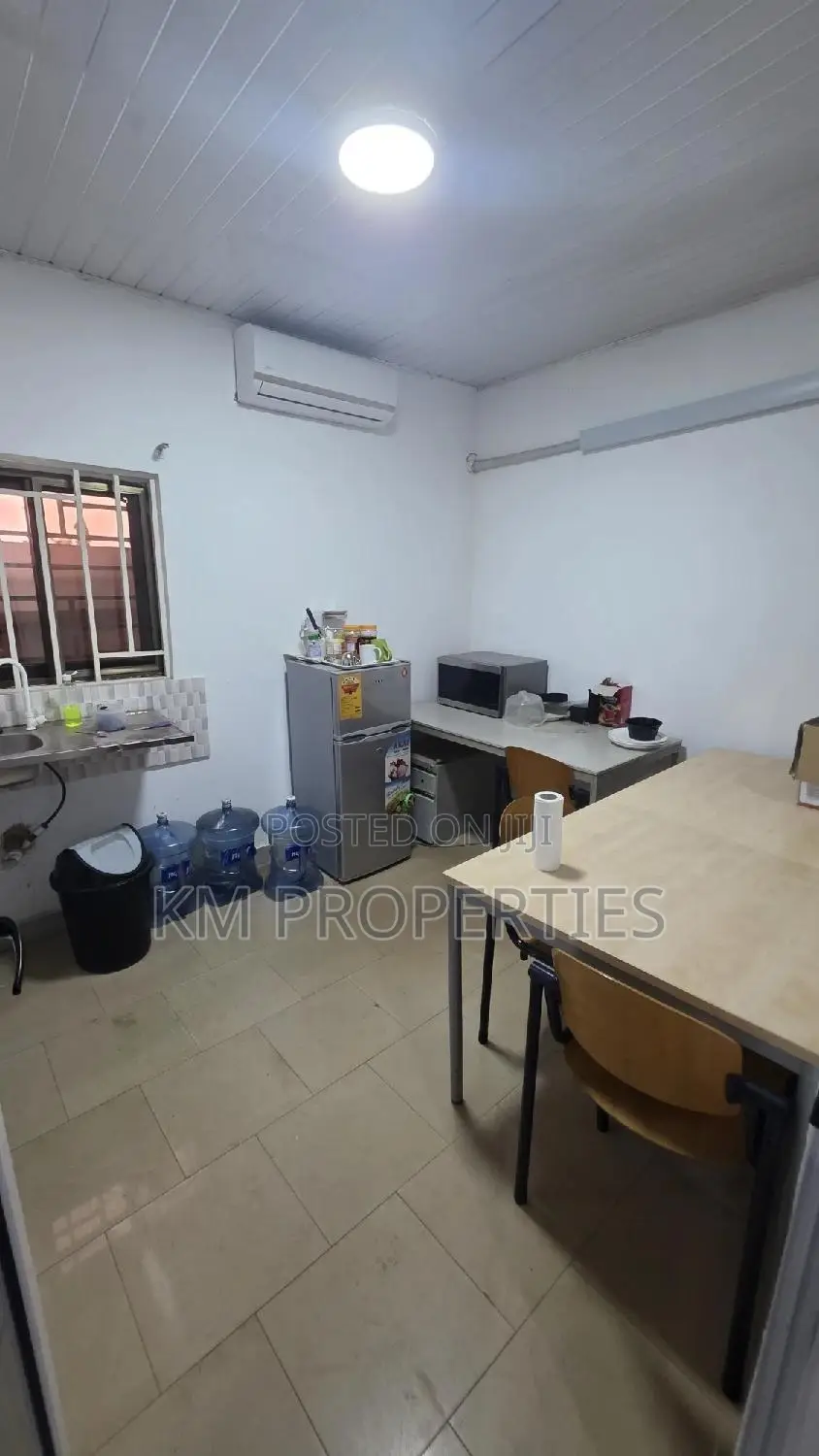 Office Space on Haatso-Atomic Road Near Botanical Gardens