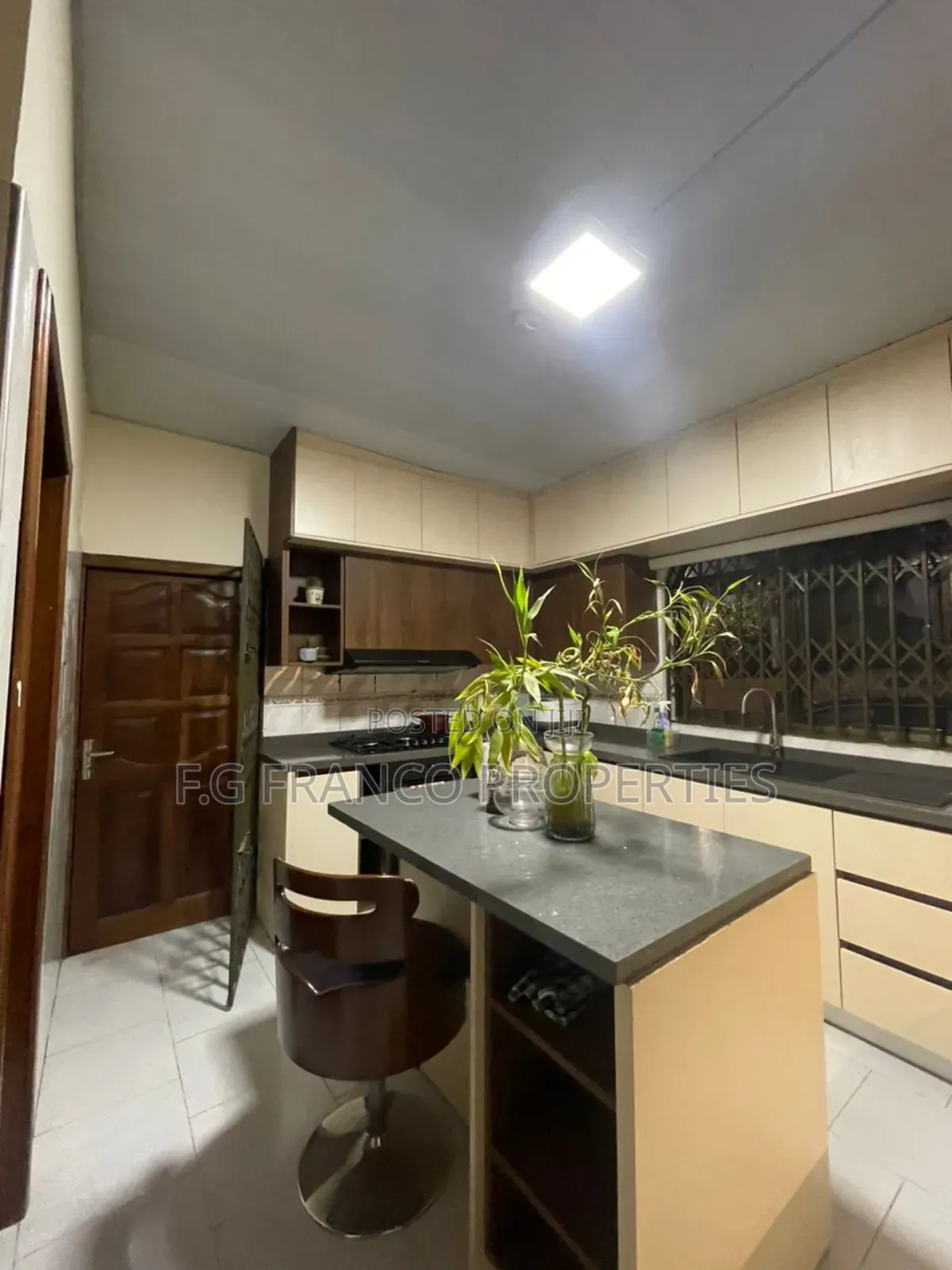 3bdrm House in Kg Franco Properties, Spintex for sale