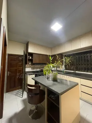 3bdrm House in Kg Franco Properties, Spintex for sale