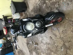 Yamaha 2021 Black