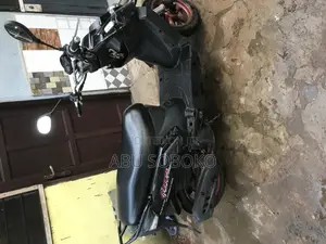 Yamaha 2021 Black