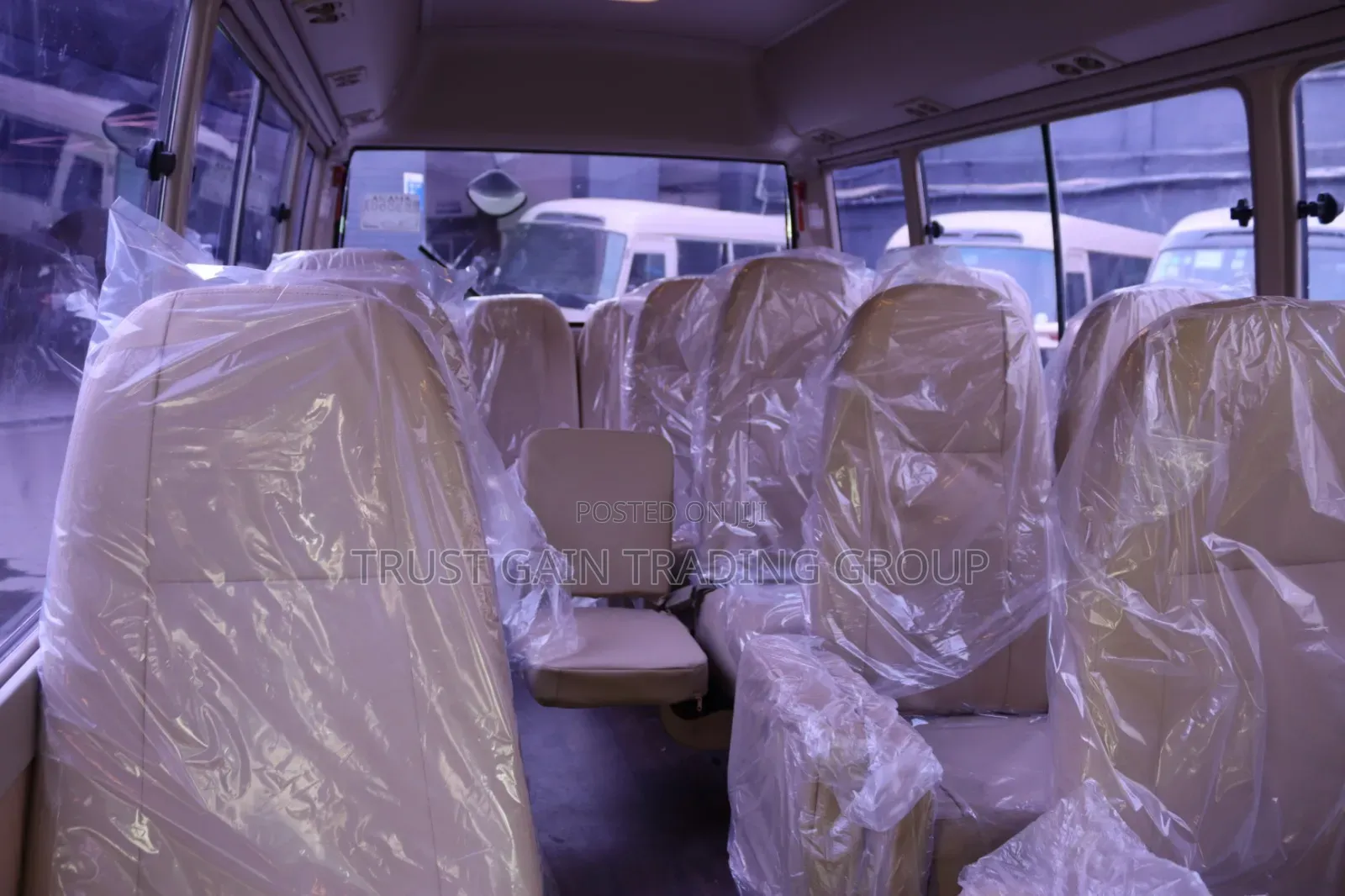 Toyota Coaster 2014