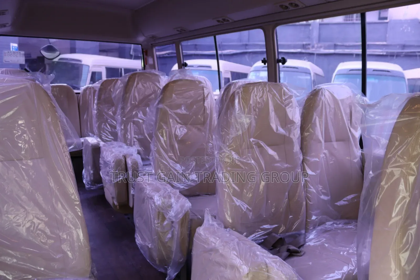 Toyota Coaster 2014