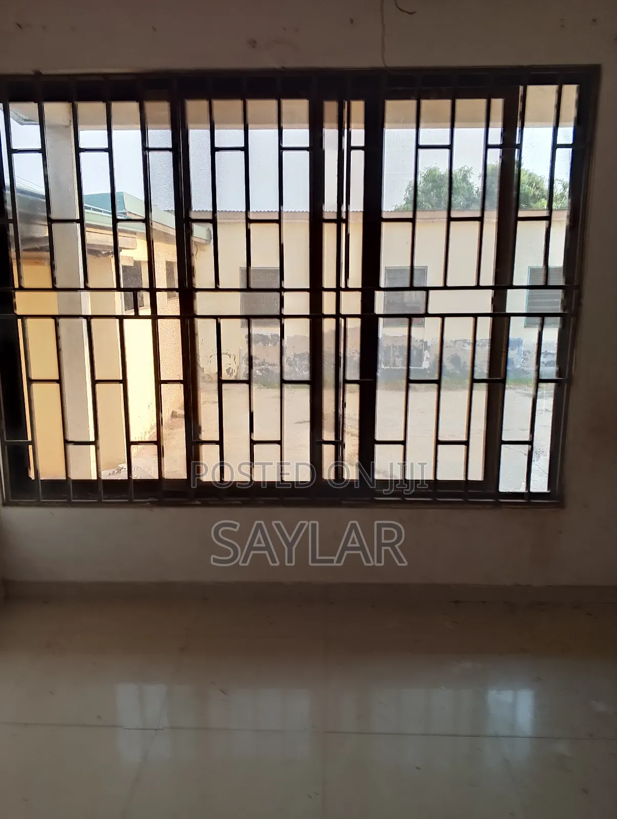 6bdrm House in Tema Metropolitan for sale