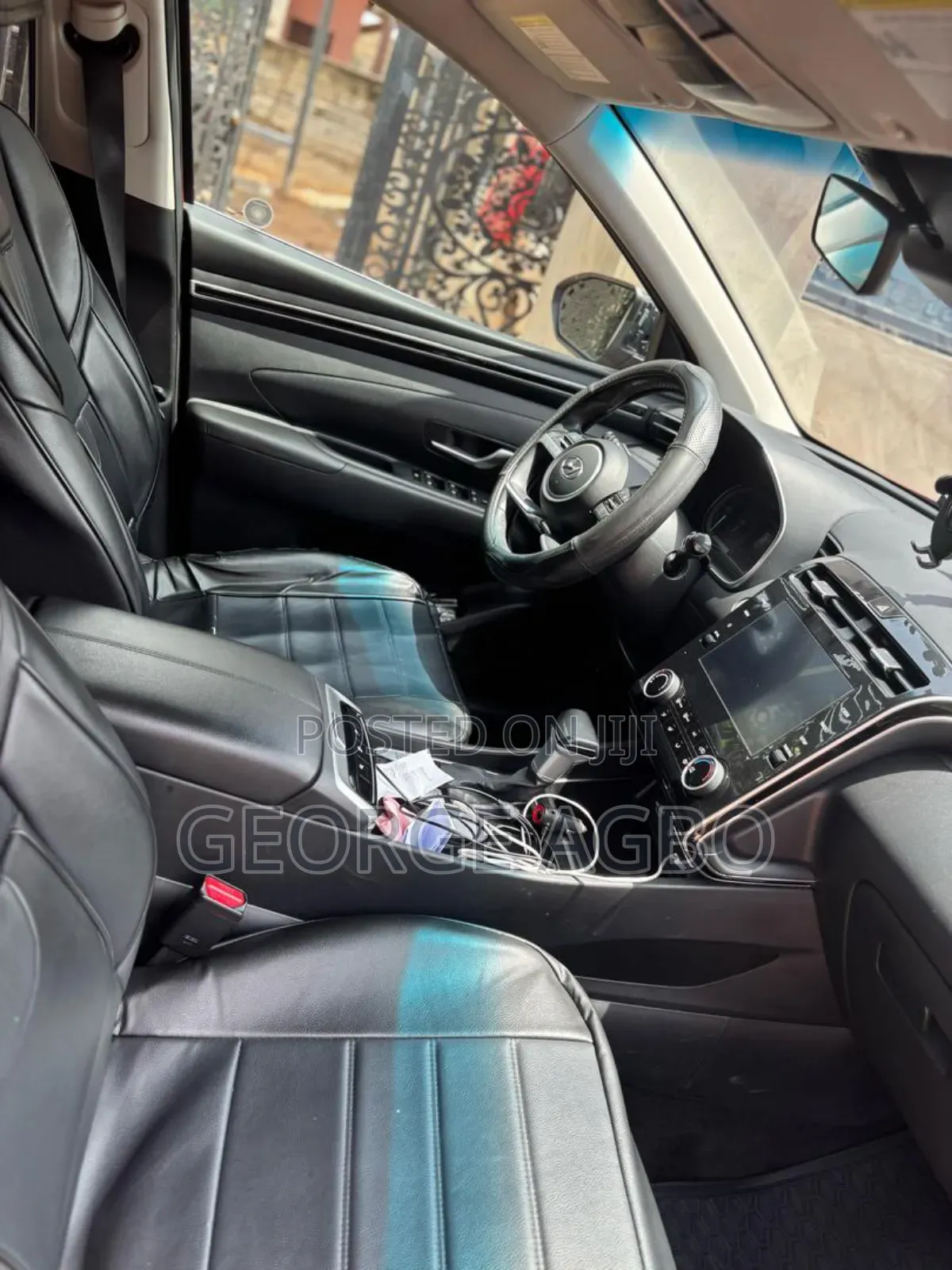 Hyundai Tucson SE 2022 Red