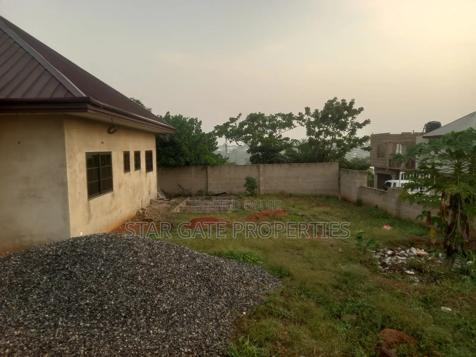 3bdrm House in Ejisu Saapeh, Onwe. for sale