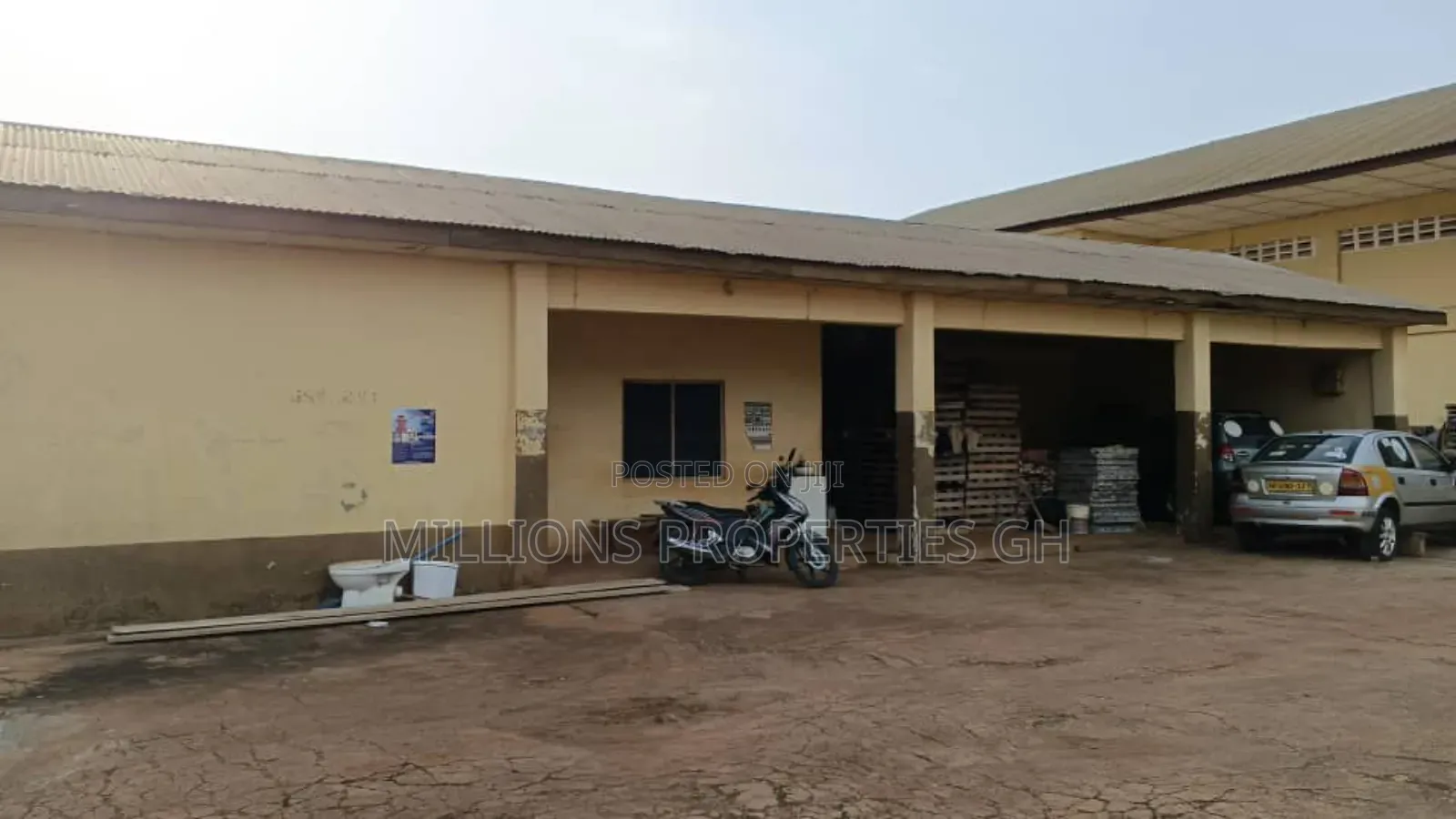 Warehouse 4rent 700sqm Ahafo Goaso