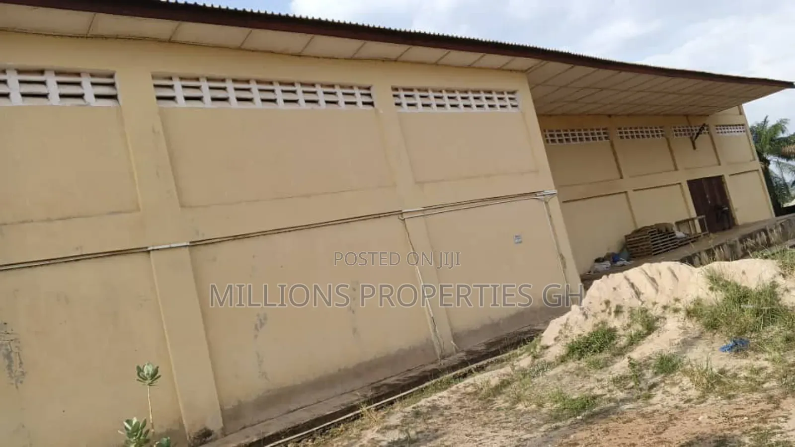 Warehouse 4rent 700sqm Ahafo Goaso