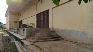 Warehouse 4rent 700sqm Ahafo Goaso