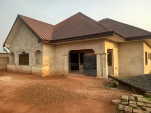 3bdrm House in Donyina (Saapeh), Kumasi Metropolitan for sale