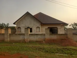 3bdrm House in Donyina (Saapeh), Kumasi Metropolitan for sale
