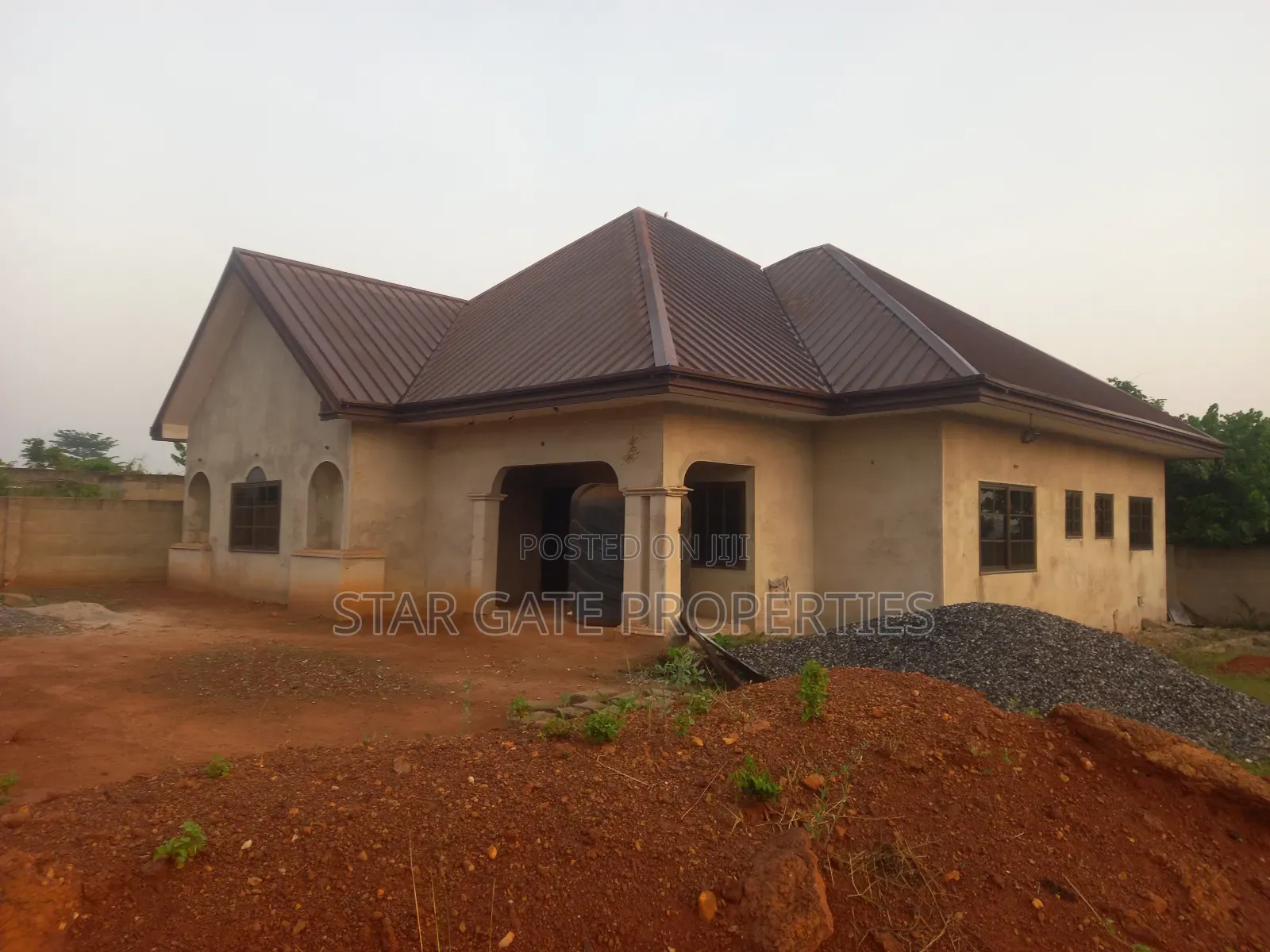 3bdrm House in Donyina (Saapeh), Kumasi Metropolitan for sale