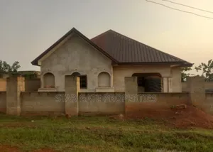 3bdrm House in Donyina (Saapeh), Kumasi Metropolitan for sale