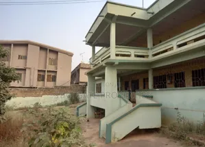 7bdrm House in Suame, Kumasi Metropolitan for sale