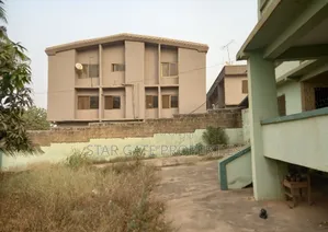 7bdrm House in Suame, Kumasi Metropolitan for sale