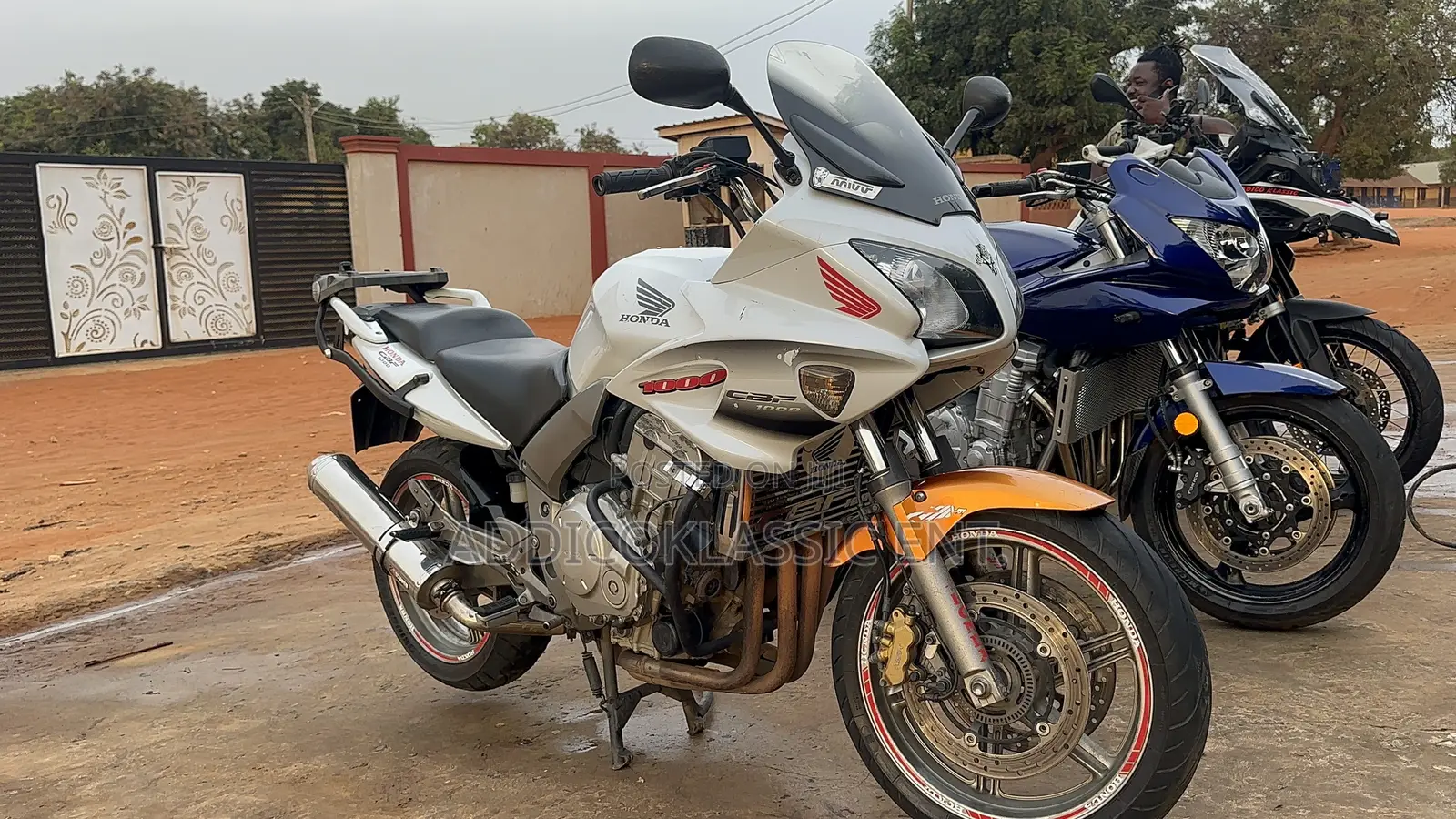Honda CB 2009 White