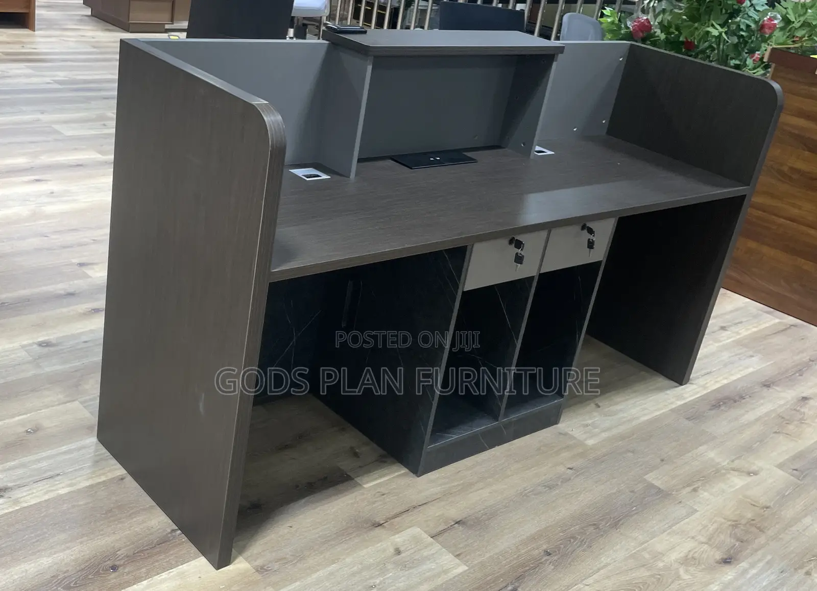 Front Desk Ld