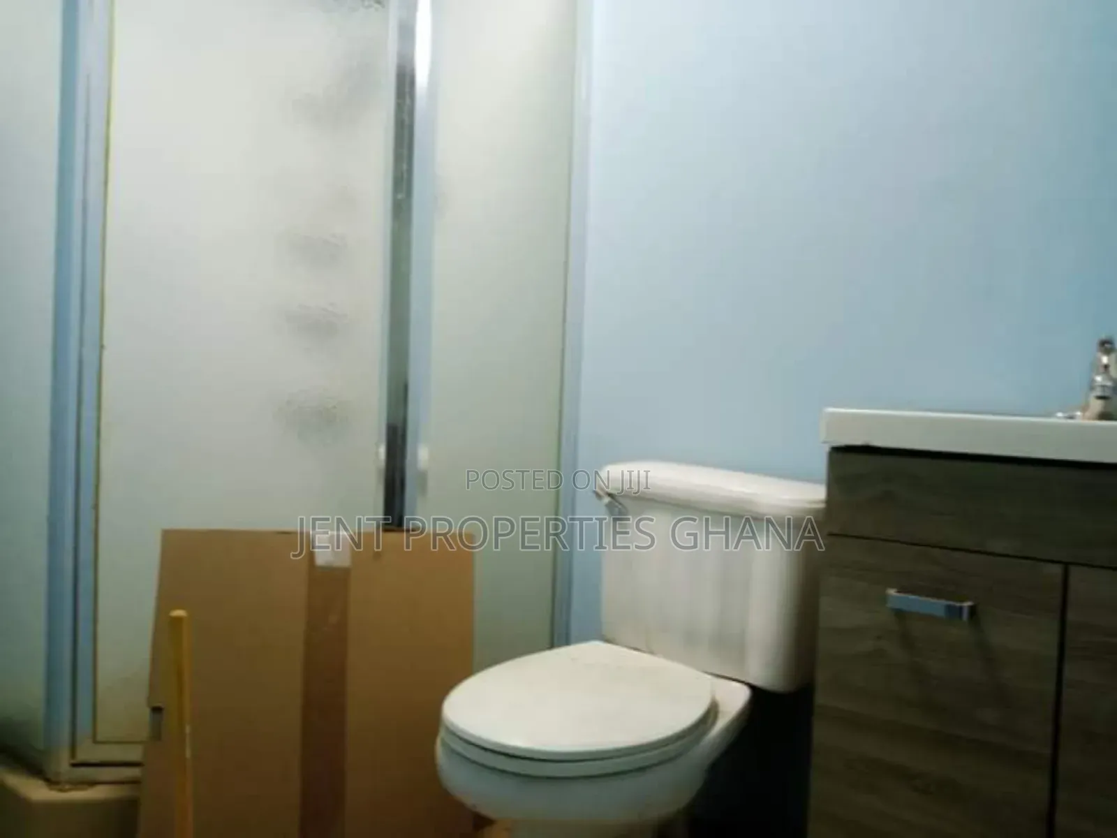 10bdrm Mansion in Accra Metropolitan for sale