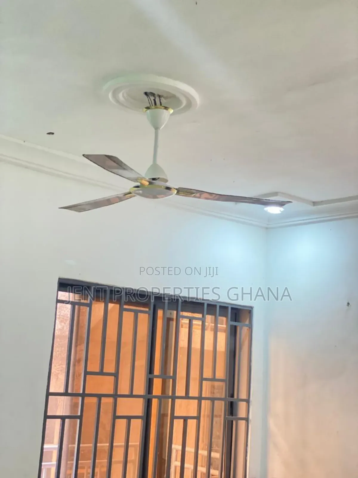 10bdrm Mansion in Accra Metropolitan for sale