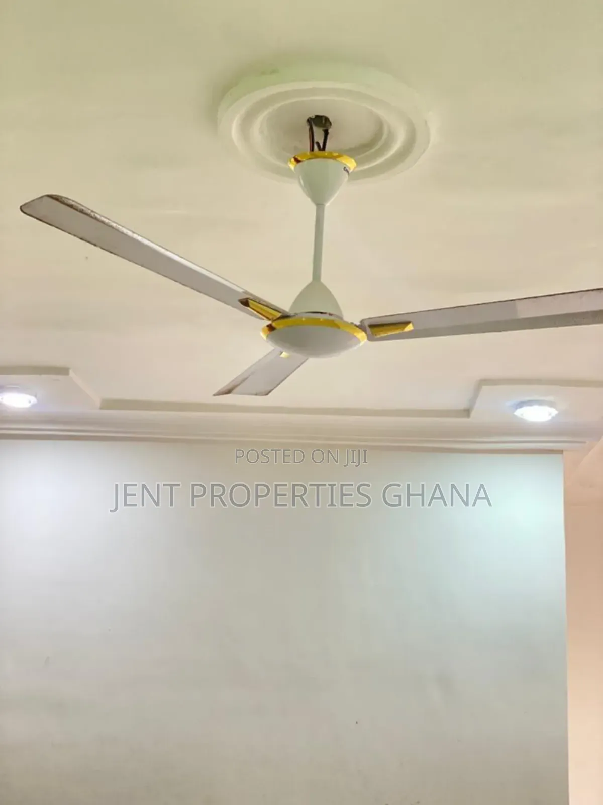 10bdrm Mansion in Accra Metropolitan for sale