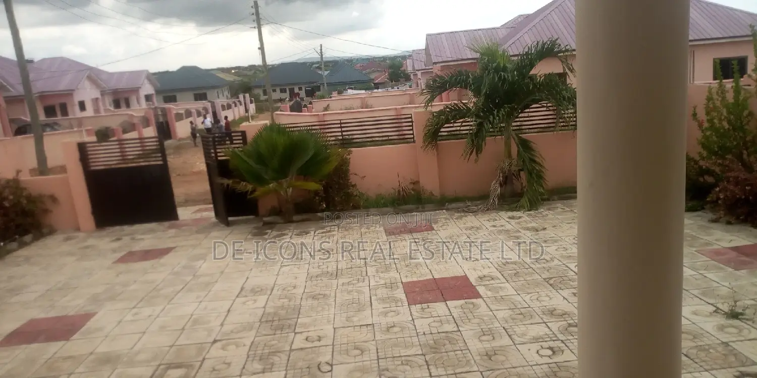3bdrm House in Awutu Senya East Municipal for sale